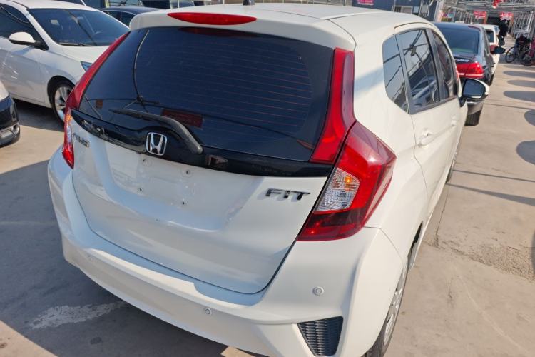 Used Honda Fit 2016 1.5L LXS CVT Comfort Sunroof Version
