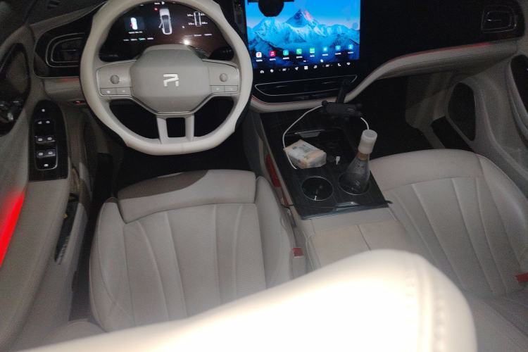 Used Rising R7 2023 Rear-Drive Screen King Edition