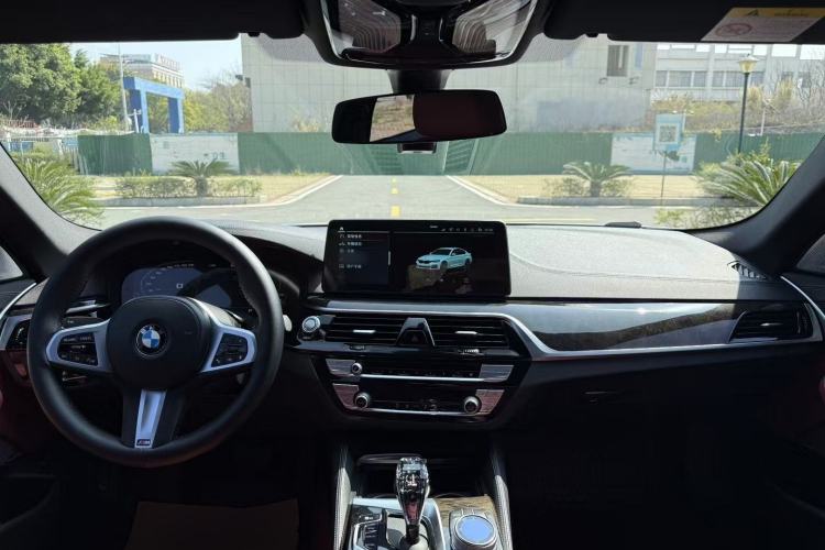 Used BMW 5 Series 2022 525Li M Sport Package