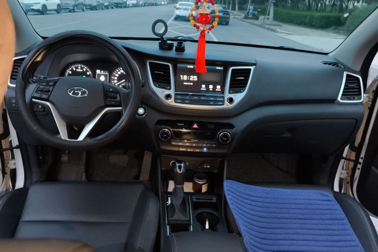 Used Hyundai Tucson 2015 1.6T Dual-Clutch Two-Wheel-Drive Smart Model
