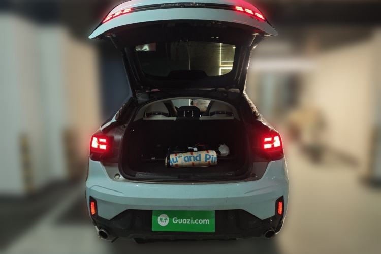 Used Lynk & Co 05 2020 2.0TD Two-Wheel Drive Shine Halo Trunk