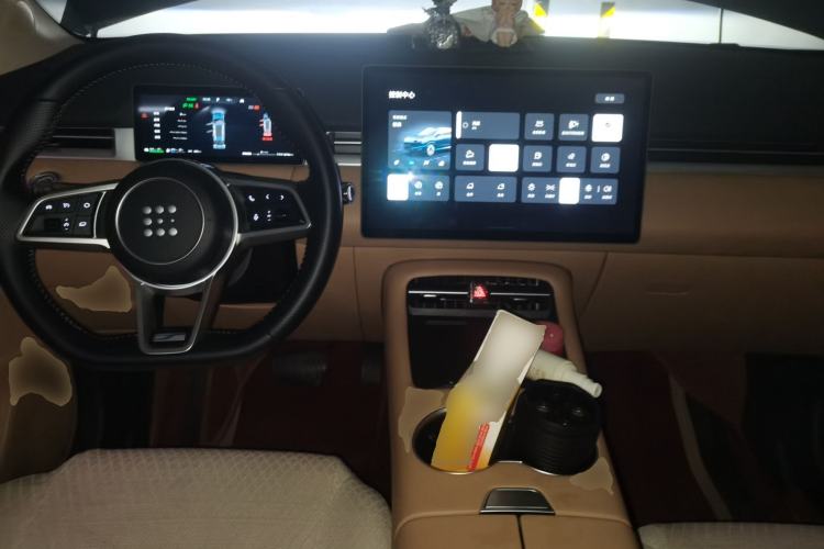 Used Landian E5 PLUS 2025 165 km Long-Range First Edition 7-Seater
