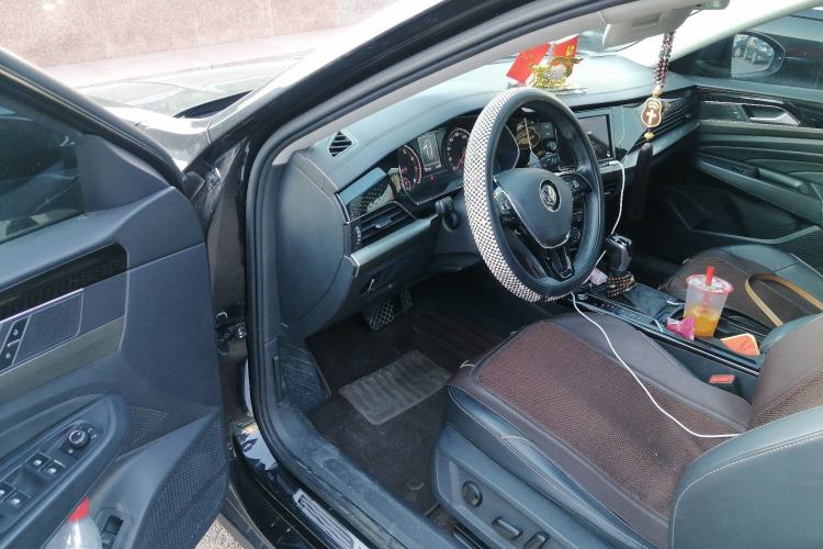 Used Volkswagen Passat 2019 330TSI Elite Edition China VI
