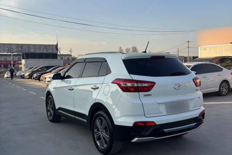 Used Hyundai ix25 2015 1.6L Automatic Two-Wheel Drive Smart GLS Trim
