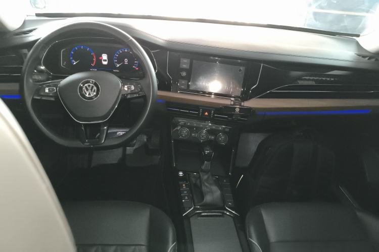 Used Volkswagen Passat 2019 330TSI Luxury Edition China VI Standard