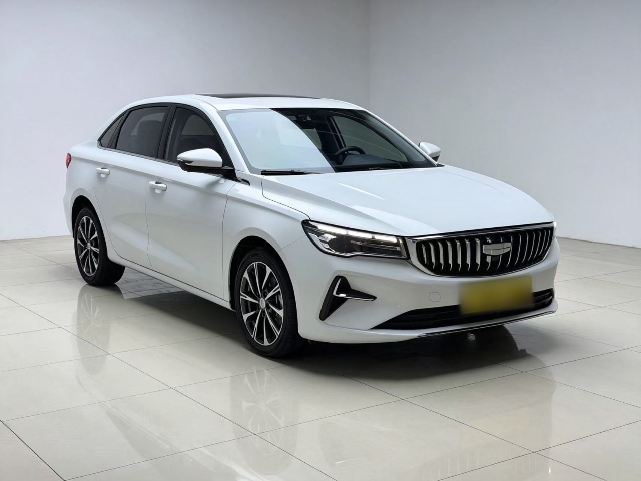 Geely Auto Emgrand 2026 Model 4th Generation 4 Millionth Anniversary Edition 1.5L CVT Excellence Edition — снимка 3