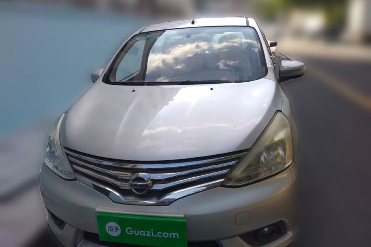 Used Nissan Livina 2013 1.6XE Manual Comfort Edition
