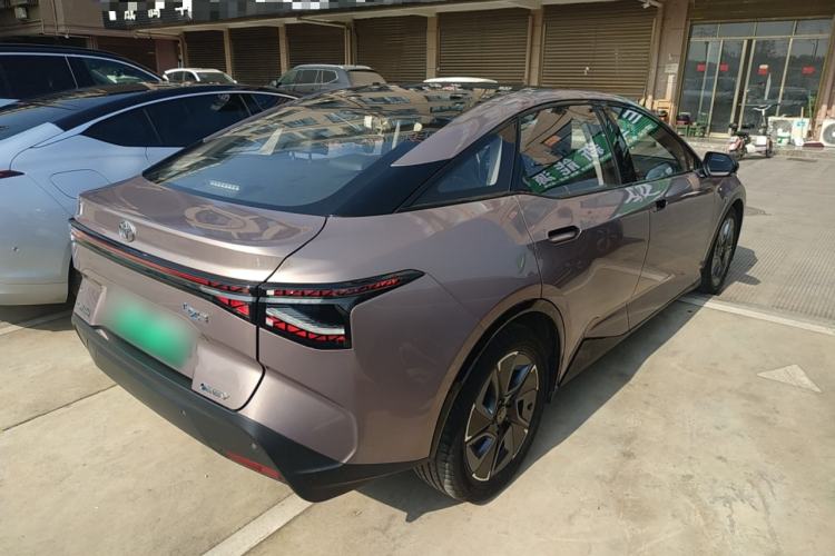 Used Toyota bZ3 2023 616 km Long-Range Premium
