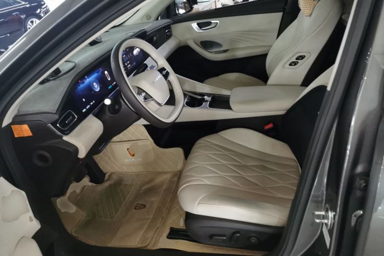 Used Roewe D7 2023 DMH 125km Flagship Edition
