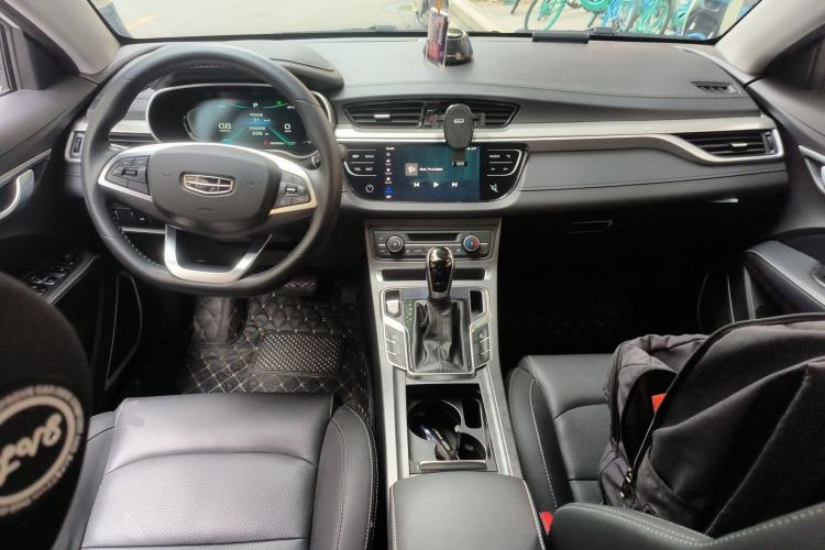 Used Geely Auto Emgrand 2020 1.5L CVT Upward Version Center Console