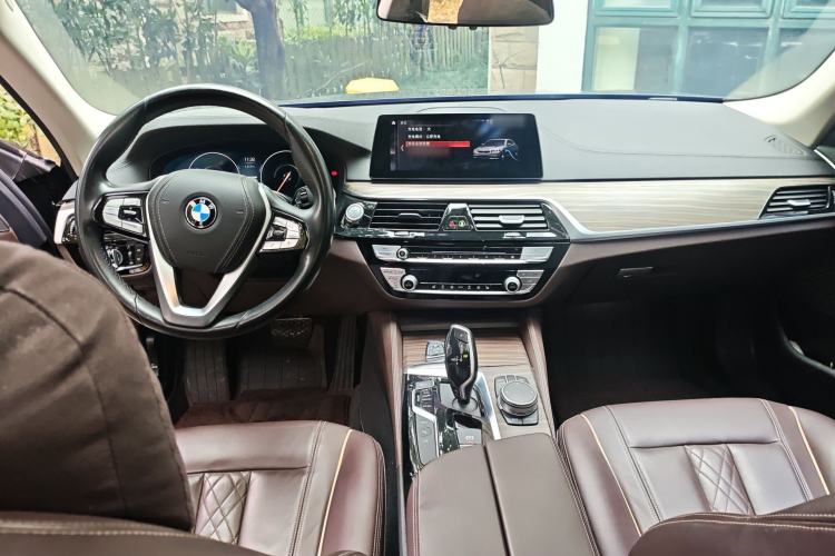 Used BMW 5 Series New Energy 2019 Updated Version 530Le Luxury Package Center Console