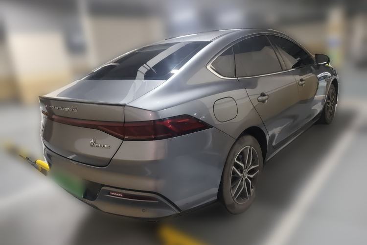 Used BYD Qin PLUS 2021 DM-i 120KM Flagship Model
