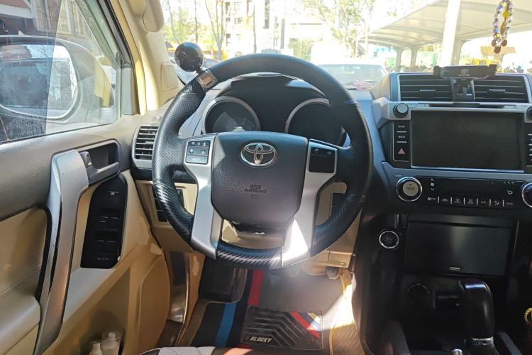 Used Toyota Prado 2015 2.7L Automatic Standard Edition Steering Wheel