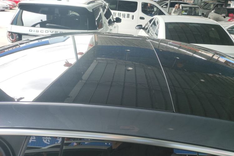 Used ORA Lightning Cat 2022 555 km Luxury Edition
