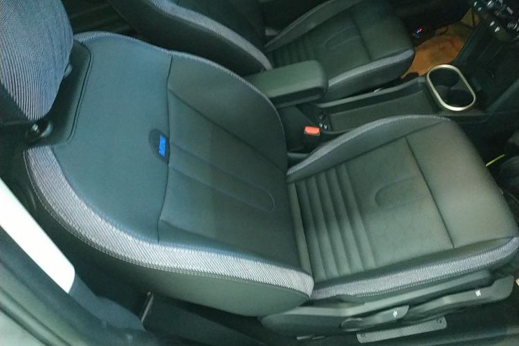 Used MINI 2025 1.5T COOPER Classic Edition
