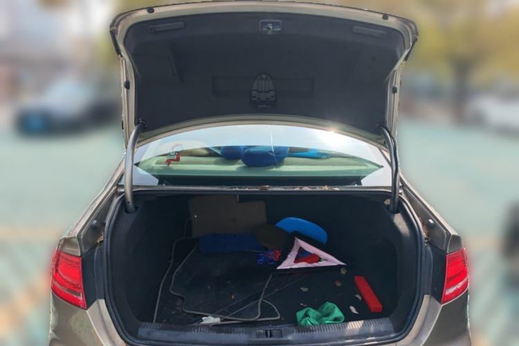 Used Audi A4L 2011 2.0 TFSI Standard Model Trunk