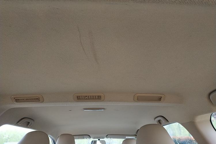 Used Baojun 730 2016 1.5L Manual Comfort Version 7 Seats China V Emission Standard Headliner