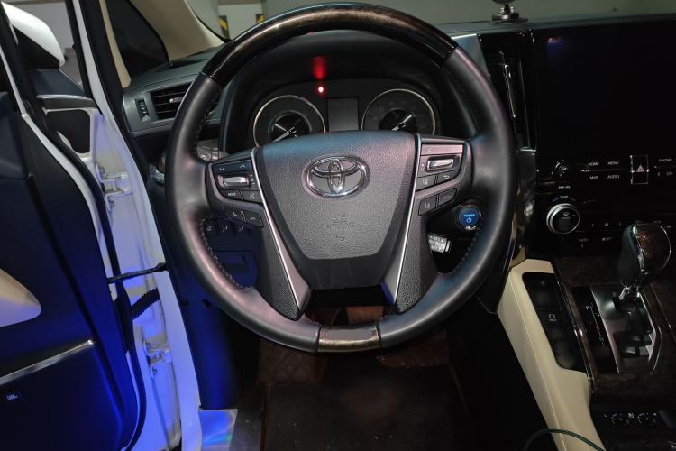 Used Toyota Alphard 2023 Dual-Motor 2.5L Premium Golden Edition