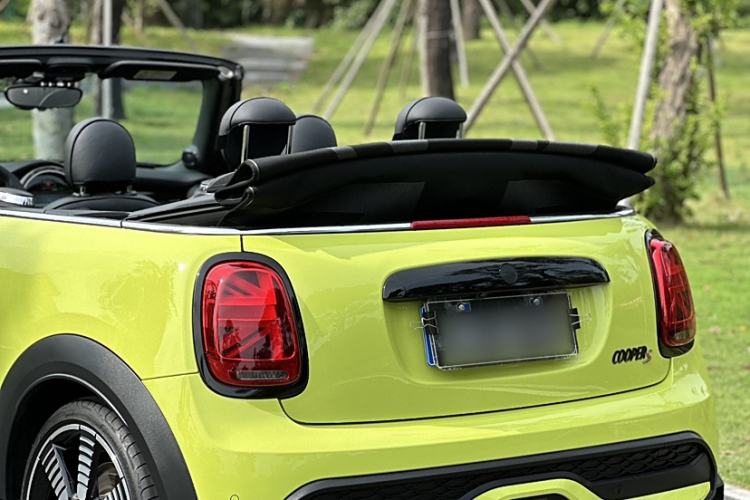 Used MINI MINI 2023 Second Facelift 2.0T COOPER S CABRIO Artist