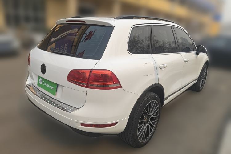 Used Volkswagen Touareg  Rear Right 45 Deg