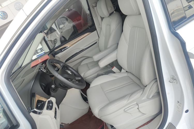 Used Buick GL8 2018 ES 28T Comfort Model China VI Standard
