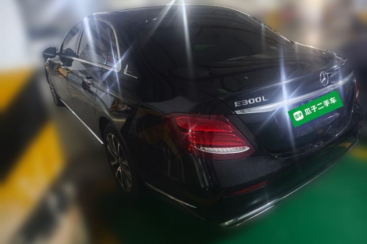 Used Mercedes-Benz E-Class 2016 E 300 L Stylish Model
