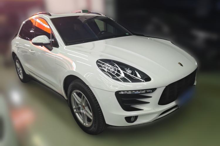 Used Porsche Macan 2014 Macan 2.0T Front Right 45 Deg