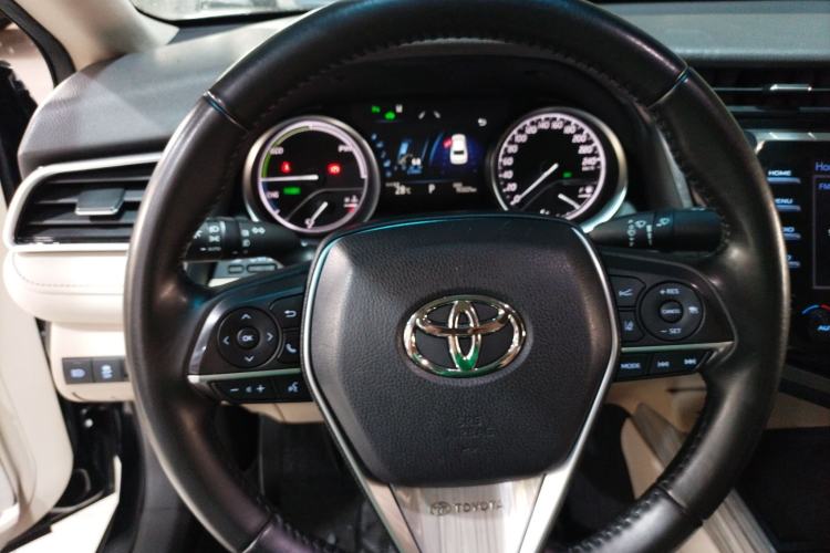 Used Toyota Camry 2018 Dual-Engine 2.5 HG Luxury Edition Steering Wheel