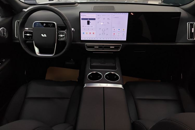 Used Li Auto L8 2025 Ultra Smart Refreshed Edition Center Console