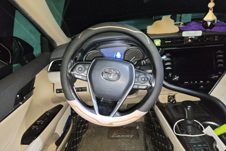 Used Toyota Camry 2018 2.5G Luxury Edition Steering Wheel