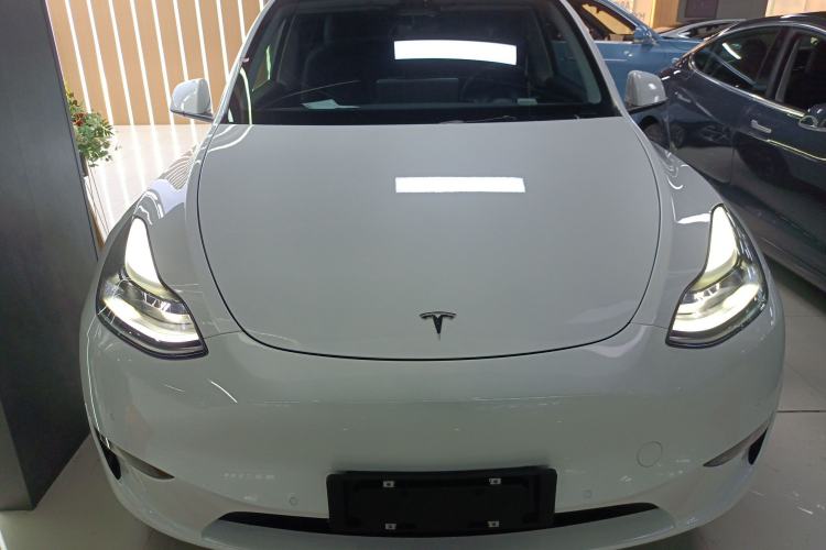 Used Tesla Model Y 2021 Long-Range All-Wheel-Drive Version