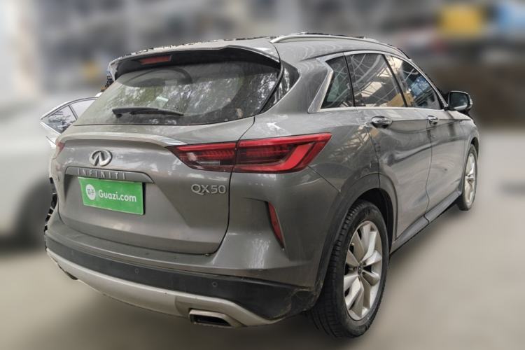 Used Infiniti QX50 2018 2.0T Two-Wheel Drive Fashion Edition Rear Right 45 Deg