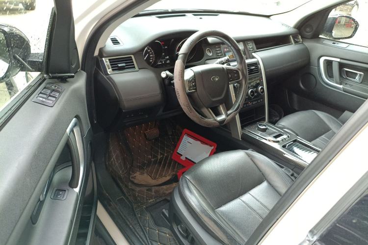 Used Land Rover Discovery Sport 2019 240 PS SE Version China VI Standard Driver Seat