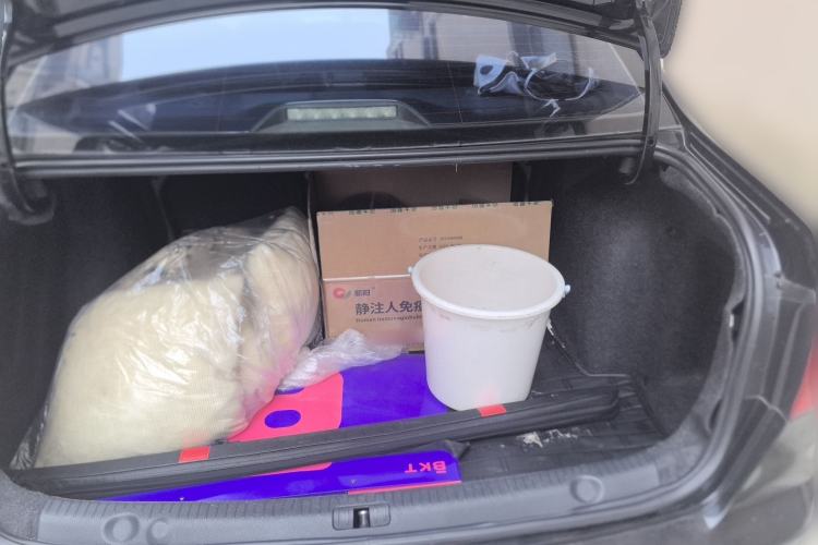 Used Volkswagen Lavida 2013 Restyled Classic 1.6L Automatic Comfort Edition Trunk