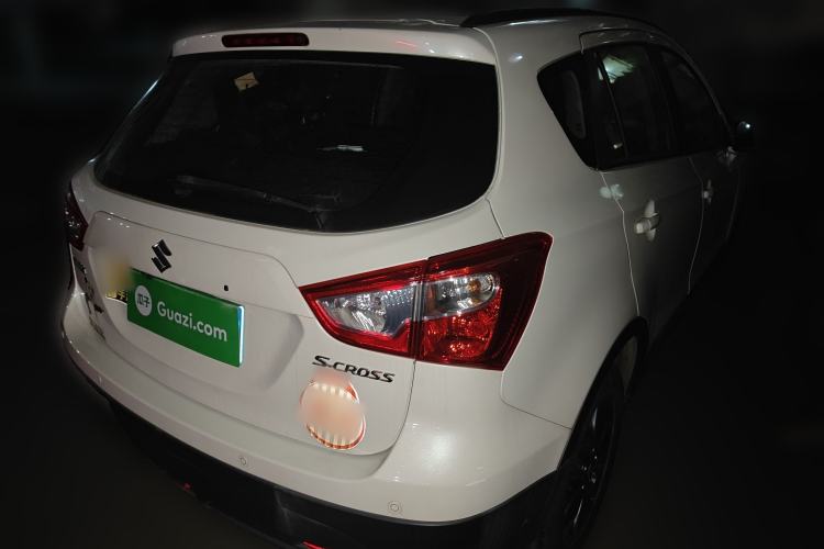 Used Suzuki Vitara S-Cross 2017 1.6L Manual Two-Wheel Drive Urban Fashion Model