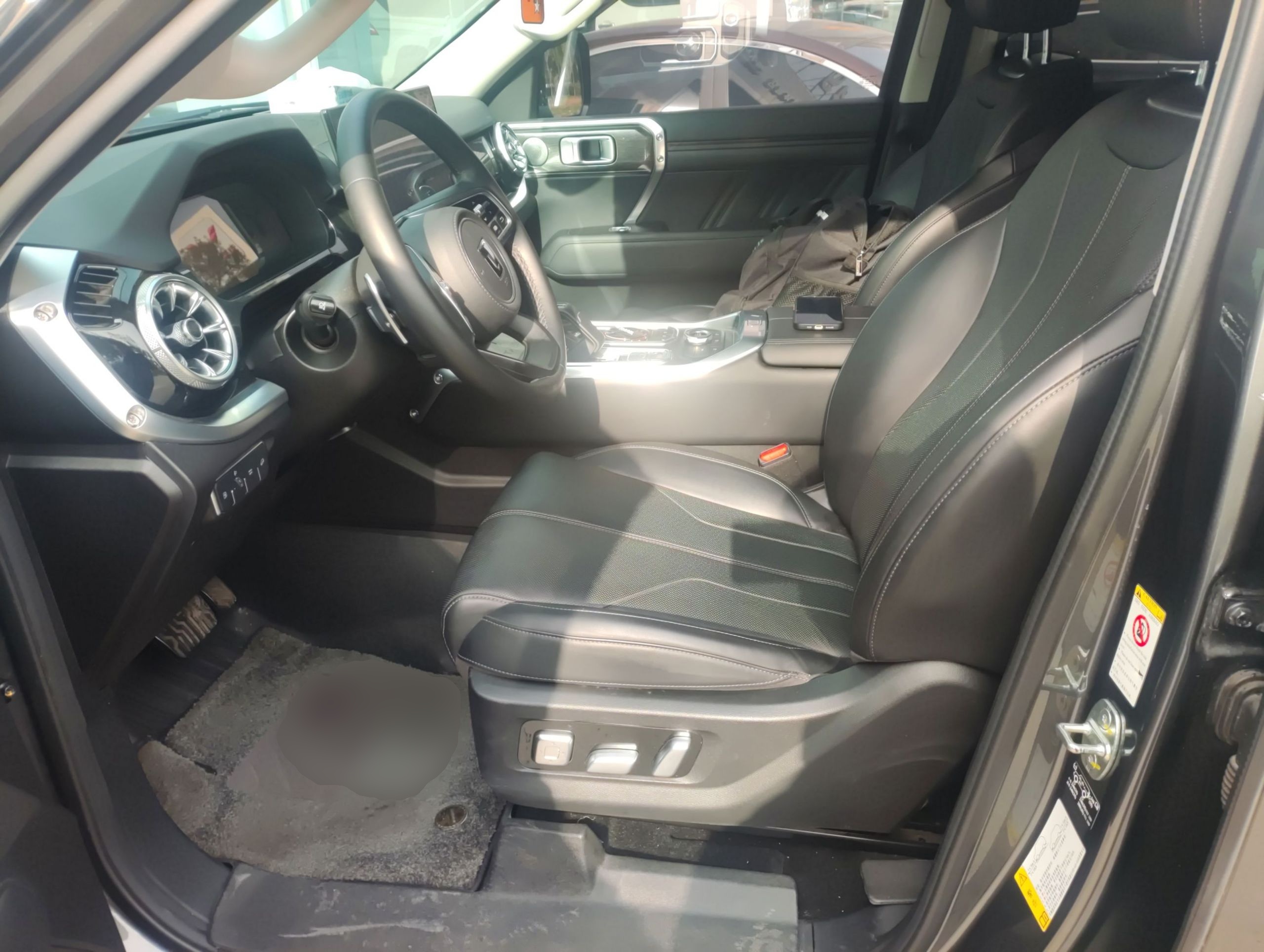 Переднее сиденье в автомобиле