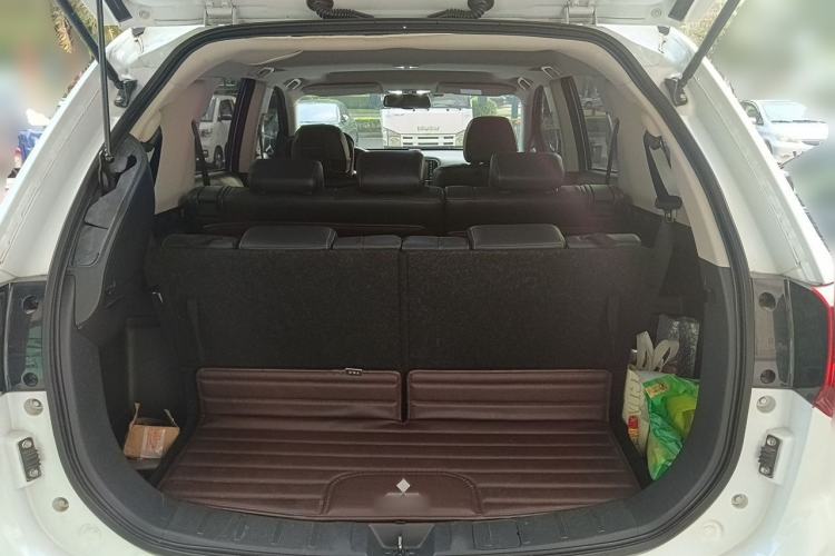 Used Mitsubishi Outlander 2019 2.4L 4x4 Zhi Xiang Edition 7 Seats China VI Standard

