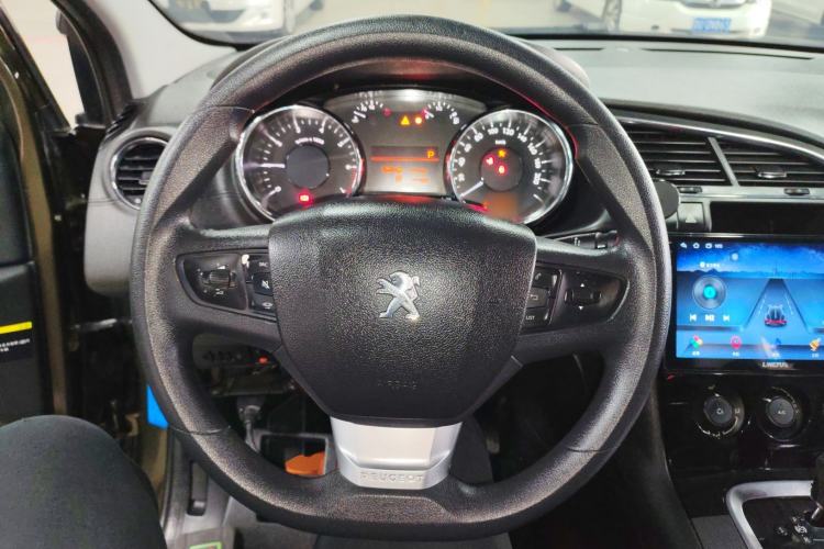 Used Peugeot 3008 2016 2.0L Automatic Classic Edition Steering Wheel