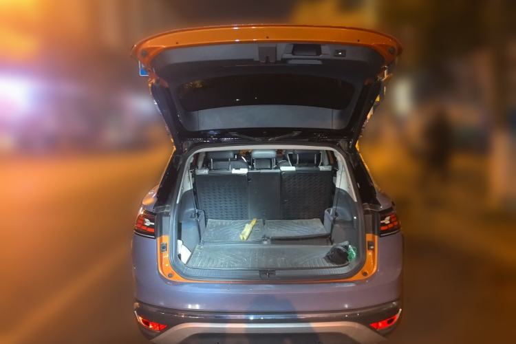 Used Volkswagen ID.6 CROZZ 2021 Long-Range PRO Edition Trunk