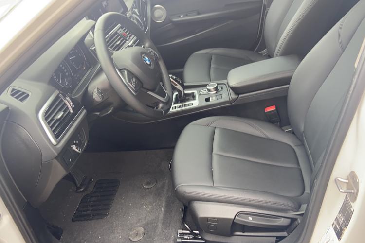 Used BMW 1 Series 2023 120i M Sport Edition Interior 1