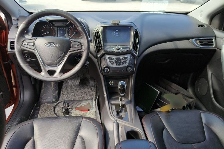 Used Chery Arrizo 5 2016 1.5L CVT Trendsetting Edition Center Console