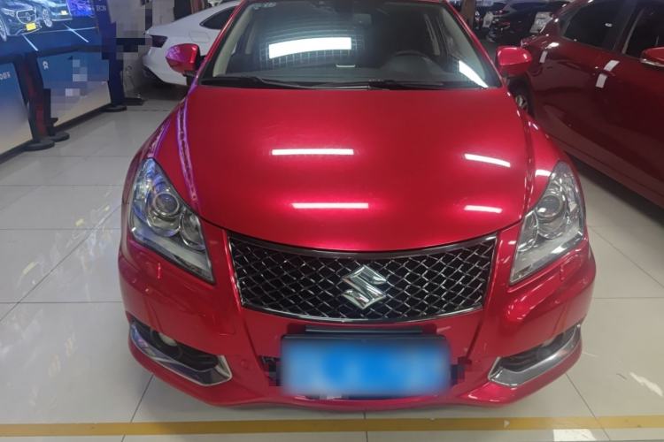 Used Suzuki Kizashi 2011 2.4L Two-Wheel Drive Sport with Navigation
