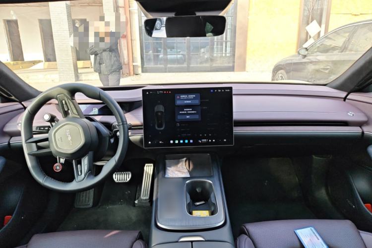 Used Xiaomi Auto SU7 2024 Four-Wheel Drive Ultra-Long Range Advanced Intelligent Driving Max Edition Center Console