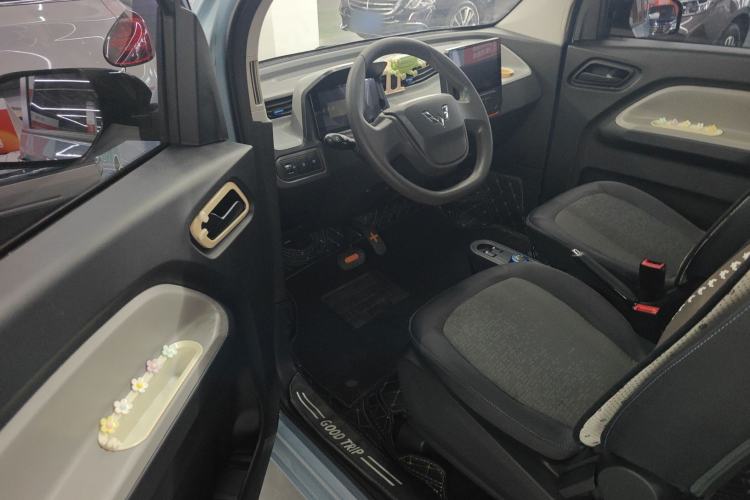 Used Wuling Hongguang MINIEV 2022 Easy Version Lithium Iron Phosphate
