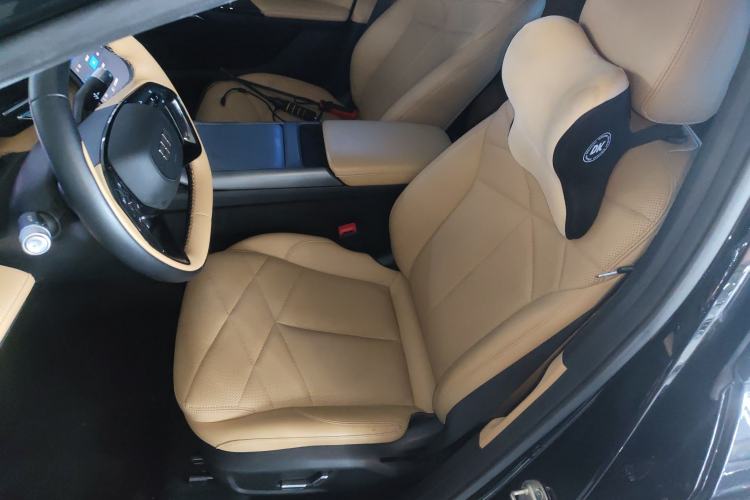 Used Geely Galaxy L6 2024 125km PLUS Dragon Edition