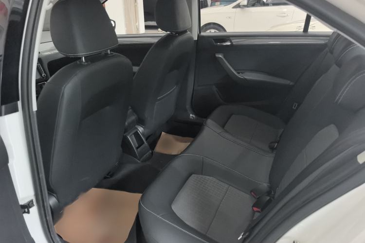 Used Volkswagen Santana 2016 1.6L Automatic Comfort Edition
