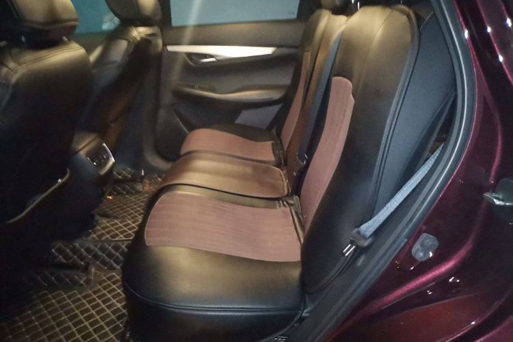 Used Infiniti QX50 2018 2.0T Two-Wheel Drive Fashion Edition Left Rear Seat