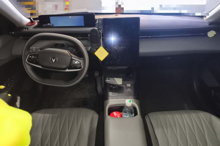 Used CHANGAN Eado DD 2023 Blue Whale NE 1.5T GDI DCT Flagship Model Center Console