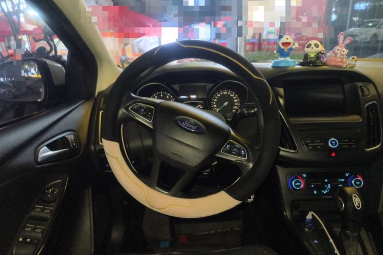 Used Ford Focus 2017 Sedan EcoBoost 180 Automatic Elite Model
