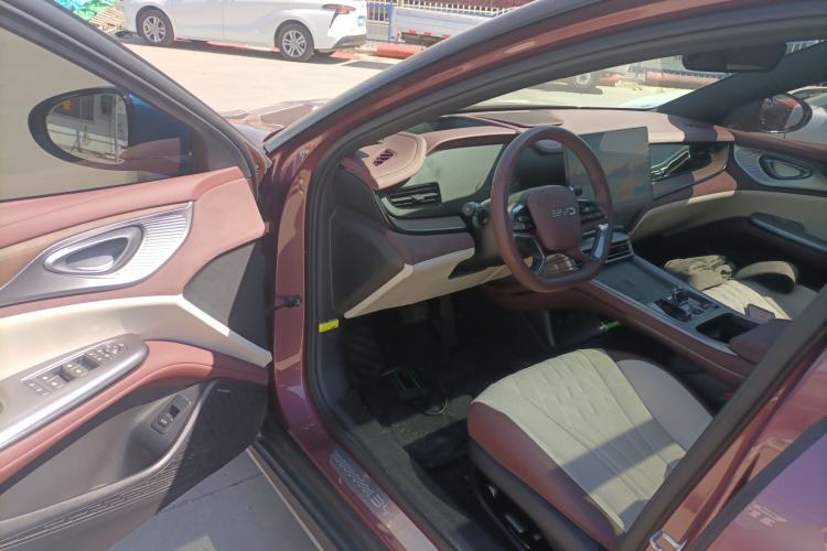 Used BYD Seal 2023 DM-i 1.5T 121km Flagship Model
